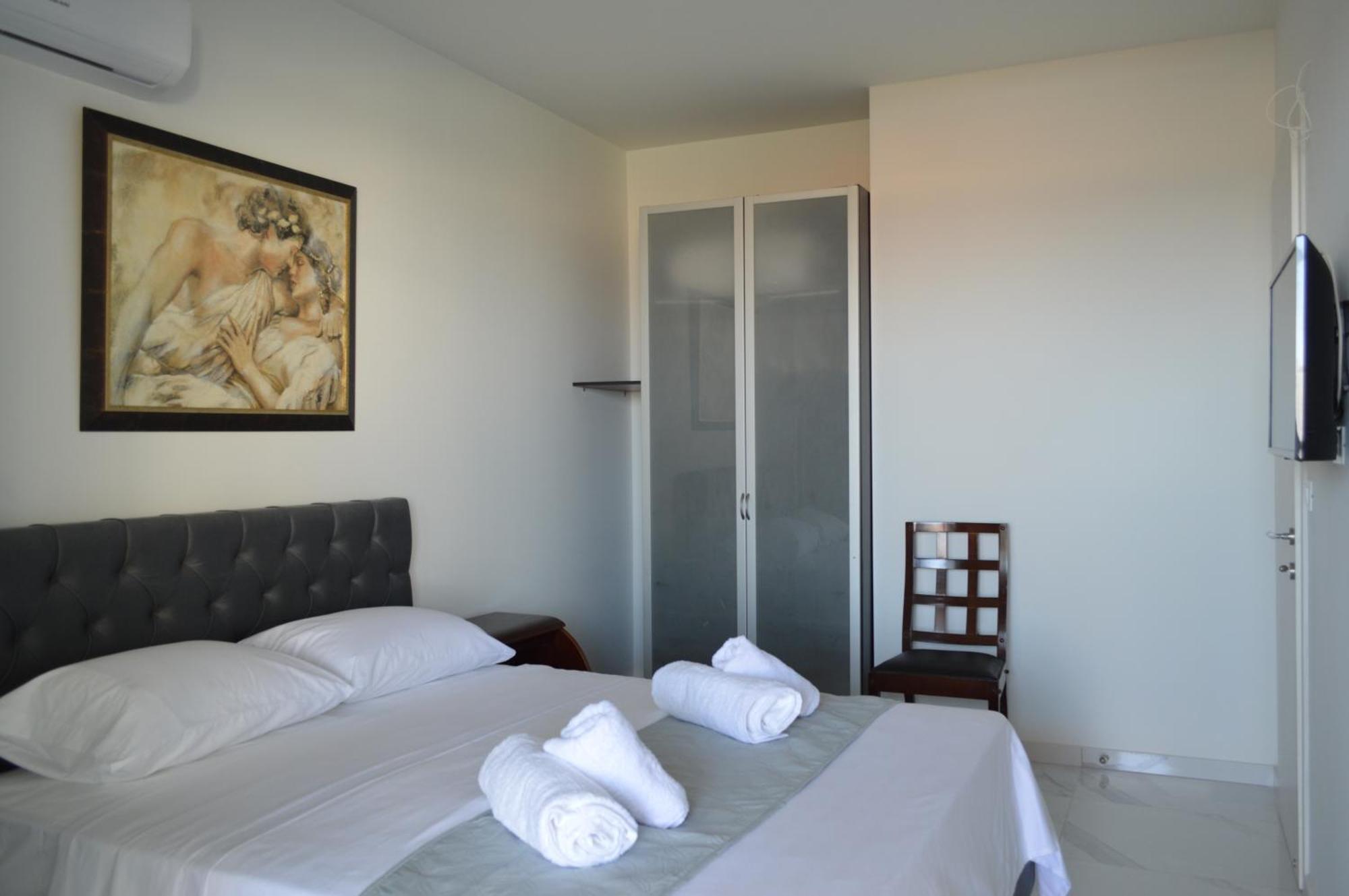 Sea View Sunrise Luxury Apartment